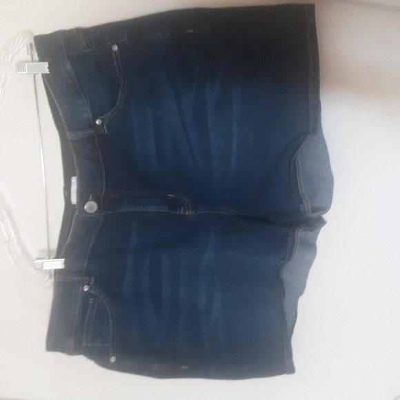 Lane Bryant Midrise Girlfriend Cargo Shorts Sz 22 - Picture 2 of 3